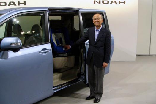 トヨタ 新型「ノア」/「ヴォクシー」発表会にて:フォトセッション