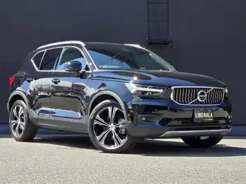 ボルボ ＸＣ４０ B4 AWD インスクリプション ACC自動駐車シートヒーターETC電動リア