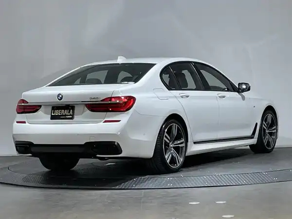 ＢＭＷ ７４０ｉ