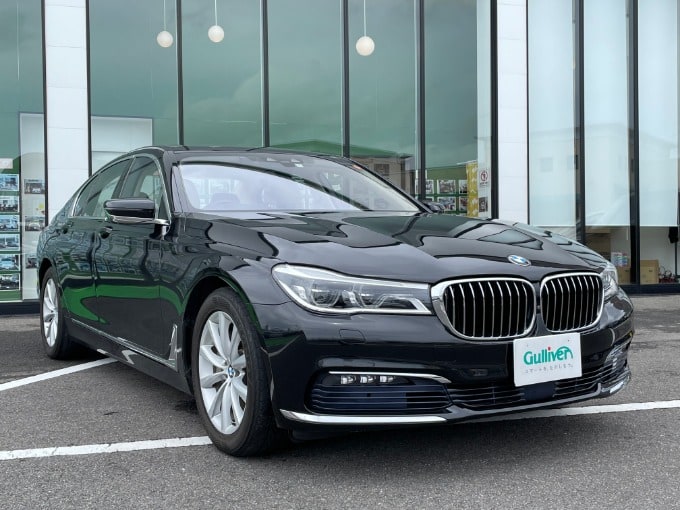 H28 BMW 740i　中古車　入荷しました！