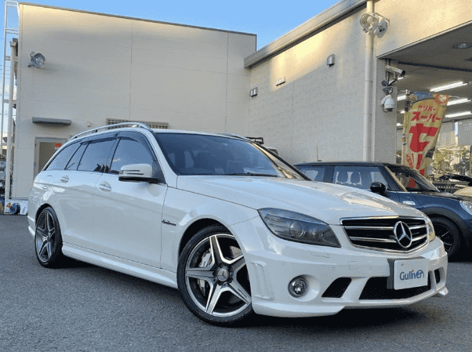 H22年AMG C63入荷のお知らせ