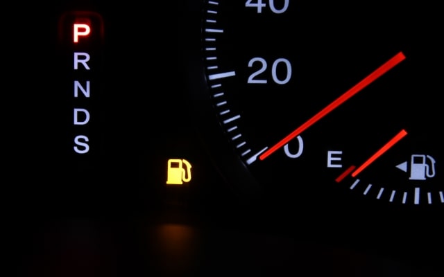 給油ランプ点灯してどのくらい走れるかご存知ですか？