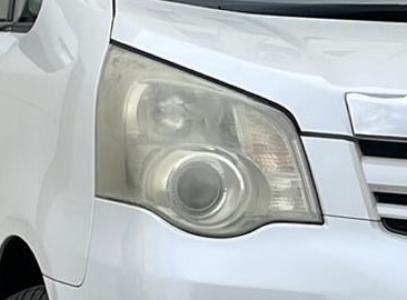 ☆なぜ車のヘッドライトは黄ばむの？☆