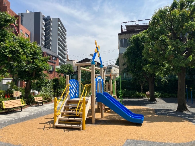 ☆当店の近所にはこんな公園がございます☆