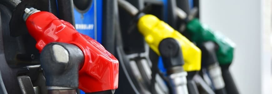はじめての中古車購入ガイド ガソリンにも種類があるの?ディーゼルとの違いは?