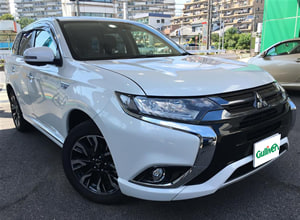 三菱 アウトランダー PHEV（プラグインハイブリッド）