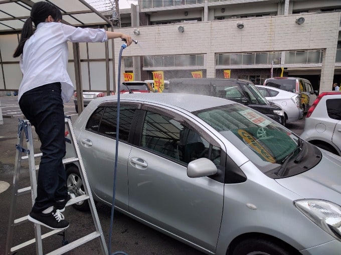 初心者向け 手洗い洗車で使う道具と手順を紹介