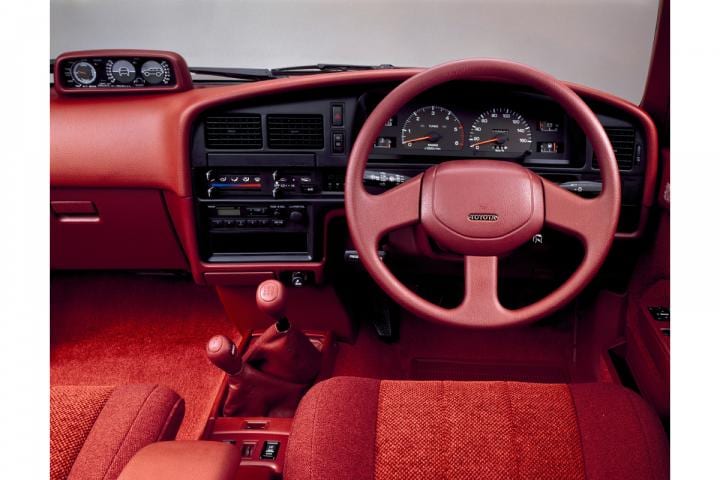 あのスピリチュアルな方も乗っていた 限定100台の手造り生産 トヨタ クラシック