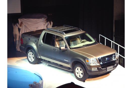 速報 07年初旬発売 フォードの新ジャンルトラック エクスプローラー スポーツトラック 日本導入決定