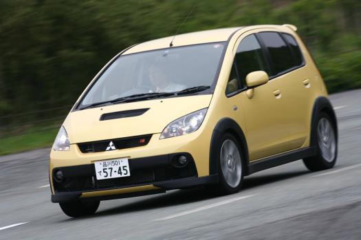 三菱 コルト ラリーアート バージョンr 試乗記 ボディもパワーも大幅アップ 超本格派ホットハッチ誕生