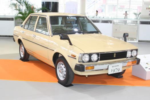 四代目1979年登場 本物志向に合わせた高級化