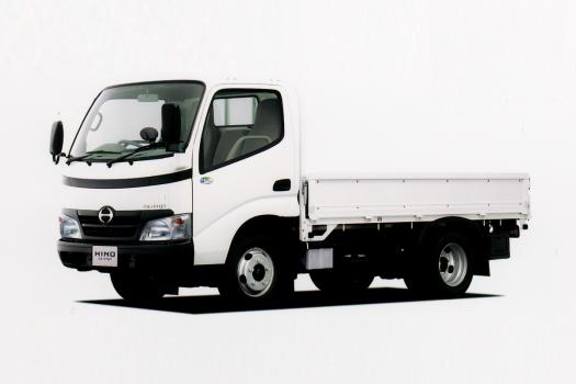 日野 デュトロ 新長期排出ガス規制に適合