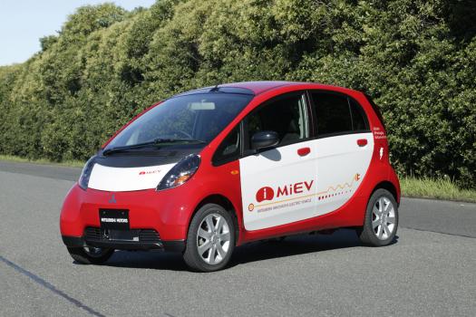 三菱 ｉ アイ をベースにした電気自動車 I Miev アイ ミーブ を製作