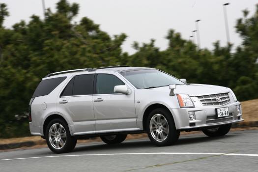 キャデラック Srx 試乗記 インテリアを一新し全車に右ハンドルを設定した07キャデラックsrx キャデラック Srx 試乗記 インテリアを一新し全車に右ハンドルを設定した07キャデラックsrx