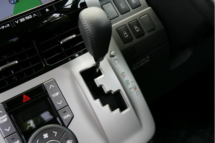 【新車速報! トヨタ 新型 ノア】SUPER CVT-i
