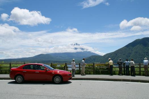 パナソニックストラーダFクラスでゆく「富士山と焼そばの旅」in 富士五湖　本栖湖畔にて