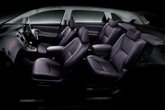 新型 トヨタ マークx ジオ 新車情報 ミニバンに飽き足らないユーザーに新ジャンル6シーター マークx ジオ 誕生