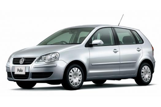 女性の要望に応えフロントシートヒーター 明るい雰囲気のファブリックシートを装備 フォルクスワーゲン 特別仕様車 ポロ フェリーチェ