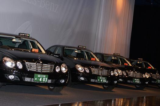 メルセデス ニュークリーン ディーゼル 日本唯一のディーゼル乗用車 メルセデスベンツ Cdi が東京エムケイのハイグレードタクシーに採用