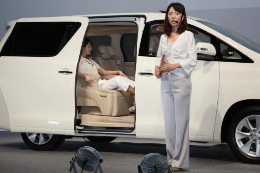 トヨタ新型アルファード ヴェルファイア 報道発表会レポート 威風堂々 新型 アルファード 新型車 ヴェルファイア がミニバンの頂点を目指す