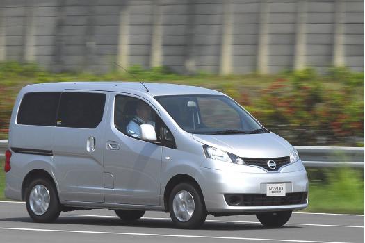 日産 新型「NV200 バネット」ワゴン 『16S』グレード　エクステリア