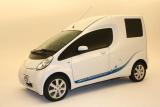 三菱 i-MiEV CARGO フロントビュー