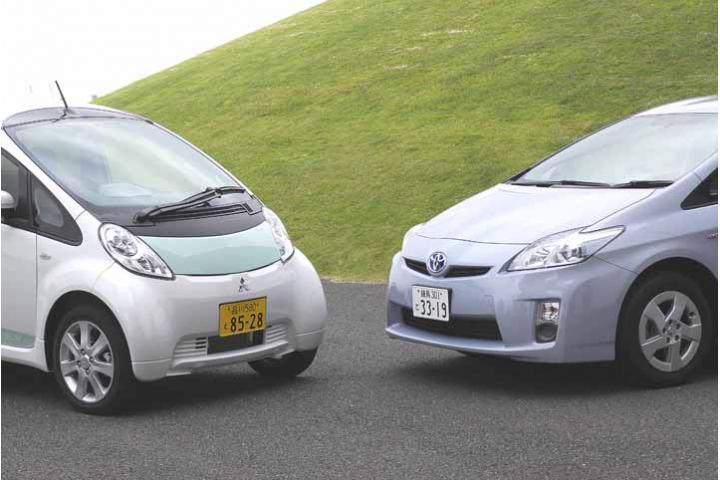 三菱 I Miev Iミーブ 対 トヨタ プリウス 徹底評価 ザ 対決 比較試乗