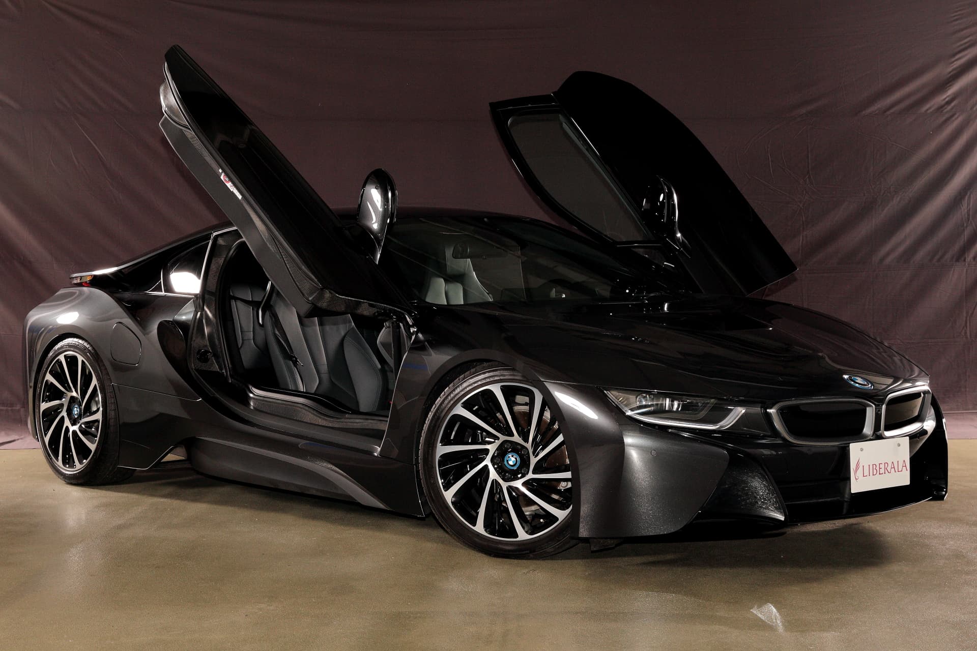 BMW i8