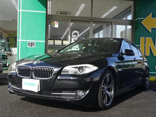 '11 ＢＭＷ ５２３ｉ ハイライン（ディーラー車）入庫しました01