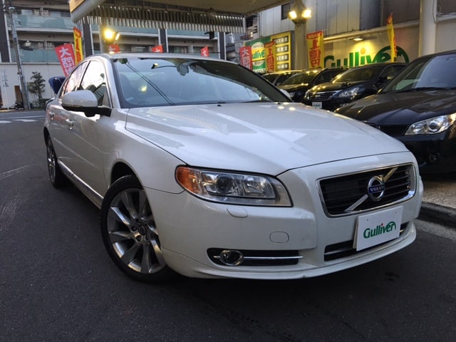 2013年 ボルボS660  T-6 AWD入庫いたしました！01