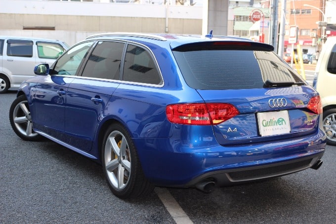 ★☆ AUDI A4Avant 2.0TFSI quatrro S-line 入荷しました★☆09