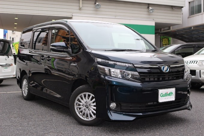 ★☆ TOYOTA VOXY ハイブリッド V 入荷しました☆★01