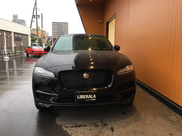 ジャガー　F-PACE　入荷しました！01