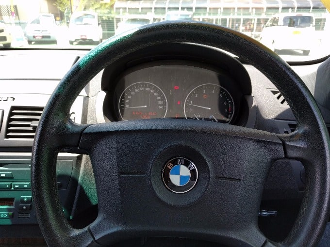 BMW X303