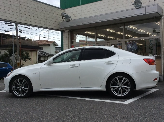 ガリバー香芝インター店 中古車 レクサス 最新入庫！02