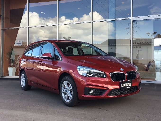 【展示車のご紹介】 BMW 218d グランツアラー01