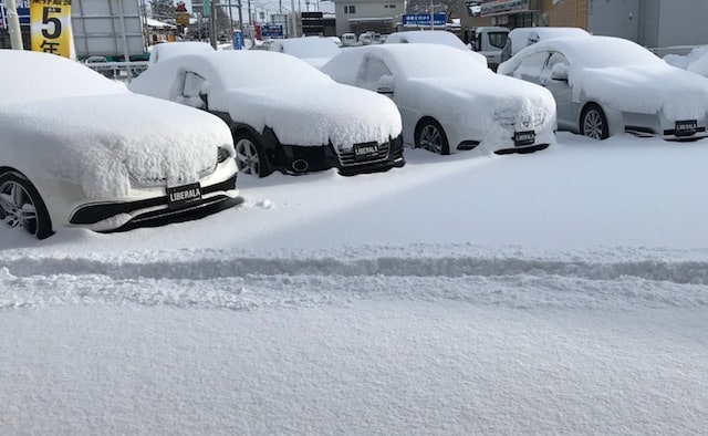 ツルツル路面には注意して下さい01