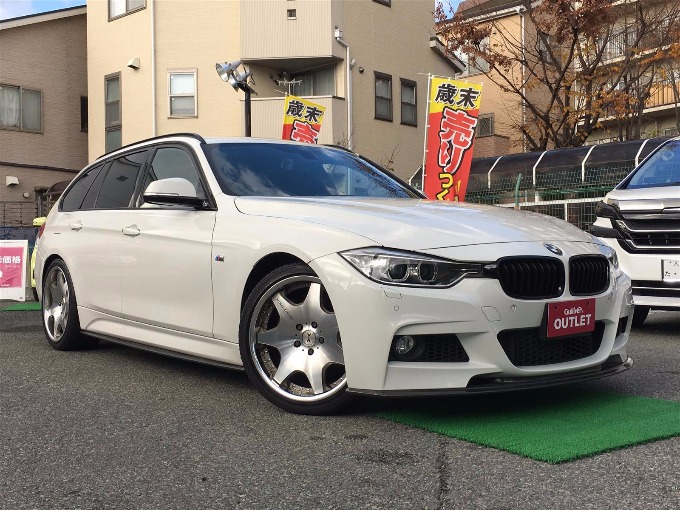 BMW 335i ツーリングMスポーツ入庫しました！01