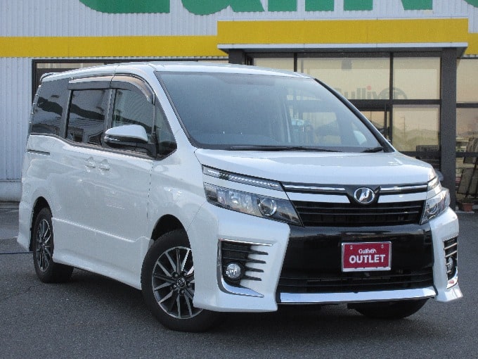 Ｈ２６　トヨタ　ヴォクシー　ＺＳ01