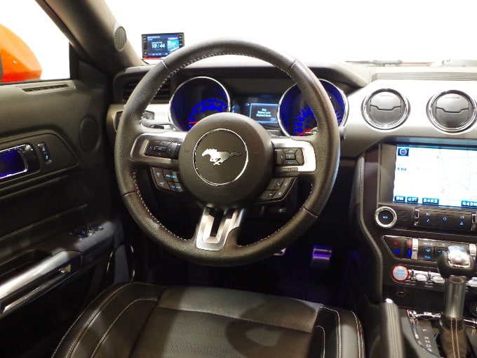 2015年式 フォード マスタング 50イヤーズエディション！02