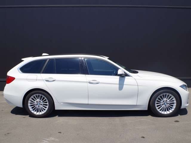 ＢＭＷ 320i xドライブ ツーリングラグジュアリー 入荷！！03