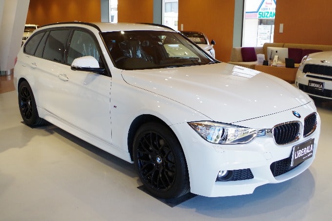 BMW 320i xDriveツーリング Mスポーツご納車！01