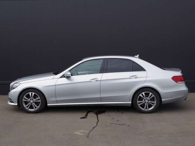 Ｍ･ベンツ EクラスE300 4マチック アバンギャルド入荷！！03