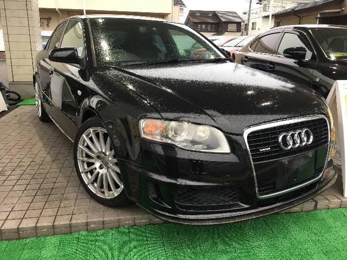 おすすめのお車！！【H19　AudiA4 黒】01