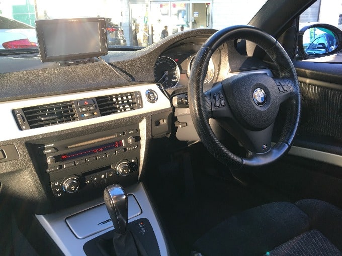 またまた新入荷！！！　BMW320i！！！05