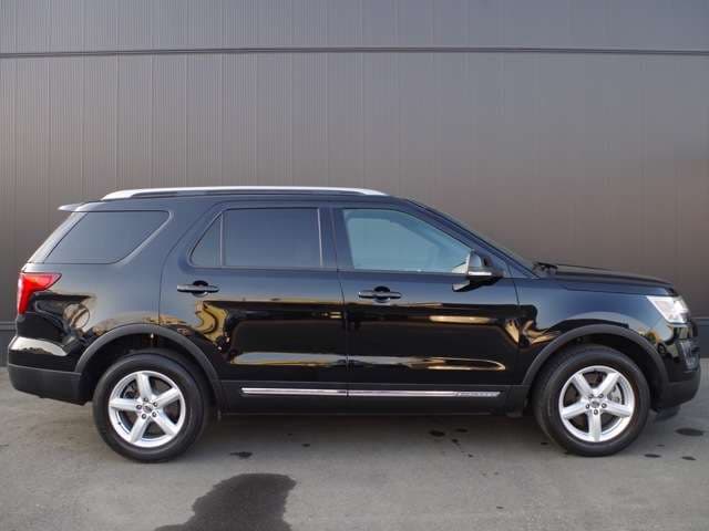 2016年式　フォード エクスプローラーXLT 入荷！！04