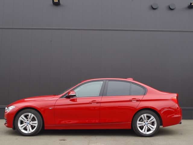 2013年式　ＢＭＷ 3シリーズ　320i xドライブ スポーツ入荷！！03