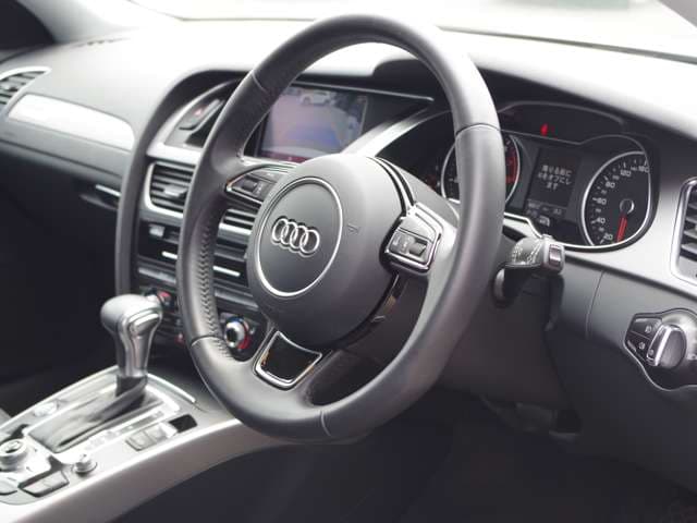 2014年式　アウディ A4　アバント2.0 TFSI クワトロ 入荷！！02