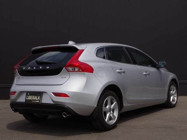 2015年式　ボルボ V40　D4 　入荷！！04