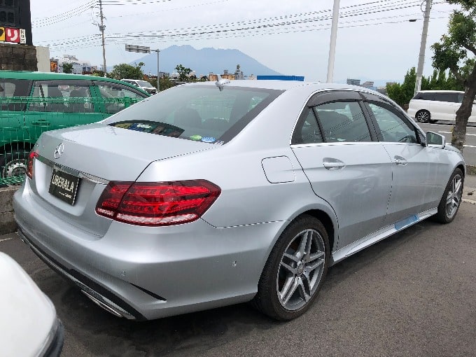 メルセデスベンツ　Ｅ25002